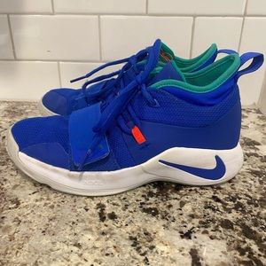 Nike Youth size 6 PG 2.5 Fortnite Basketball Shoe Racer Blue